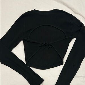 Dynamite Black Long Sleeve Tie-Back Crop Top